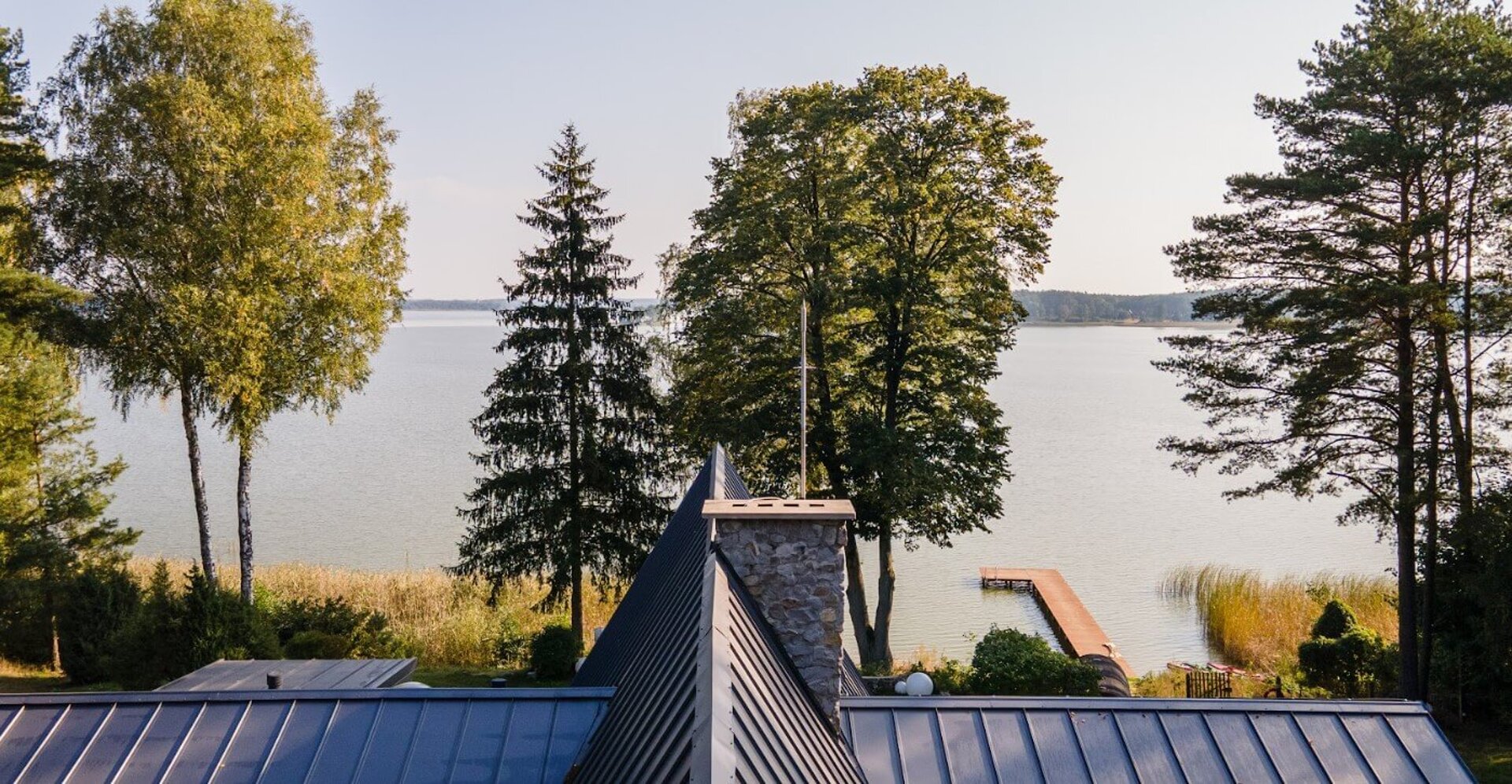 Widok na jezioro Kałębie z Drona