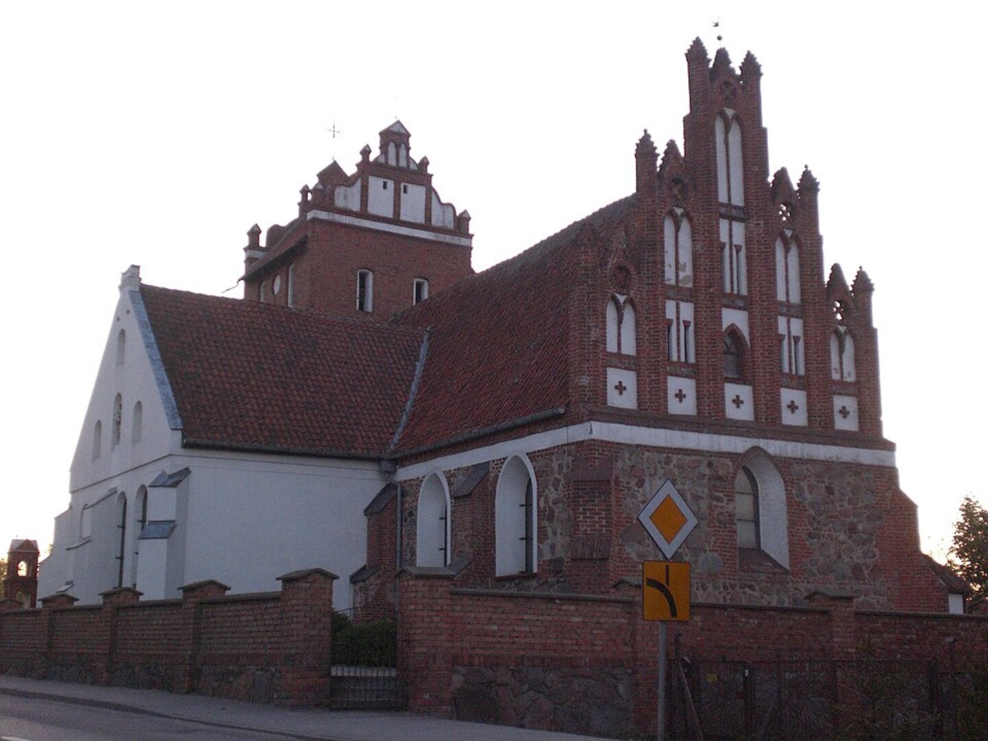 Pączewo kości&oacute;ł w Kociewiu